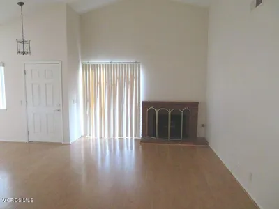 4509 E Vistapark Drive photo 2