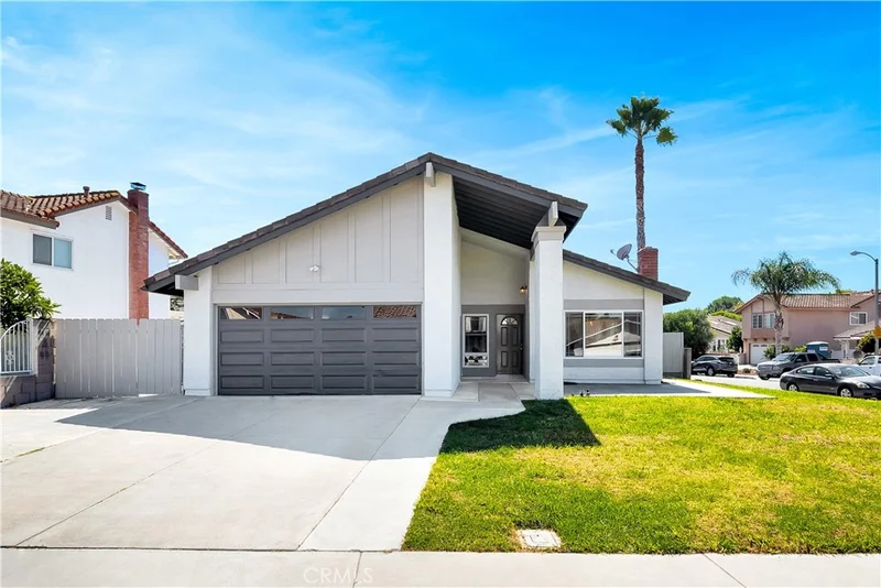3482 Almond Street