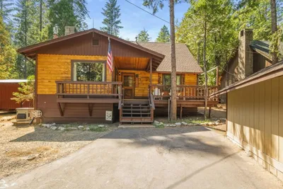 23100 Tuolumne Drive