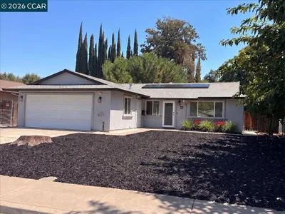 916 N Estates Dr