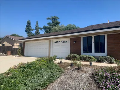 2114 Forbes photo 2
