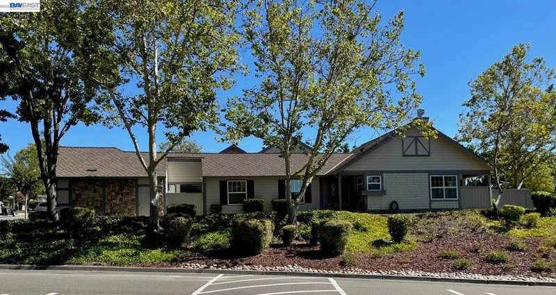 701 Glen Eagle Ct