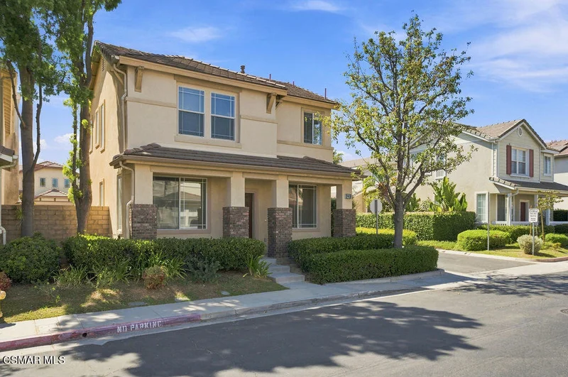 2493 Aurora Lane