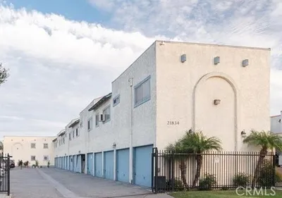 21834 Belshire