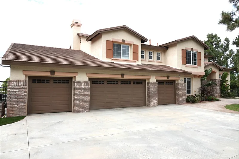 Photo 2 of 7535 Misty View Pl