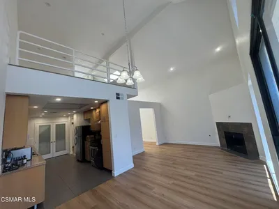 13331 Moorpark Street 336