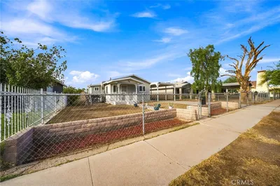 219 E Brighton