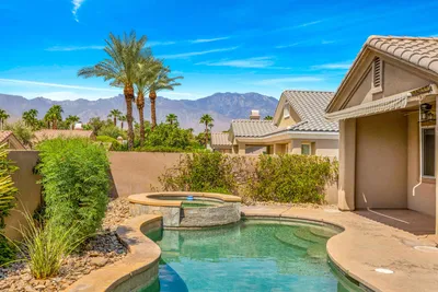 41 Vista Mirage Way