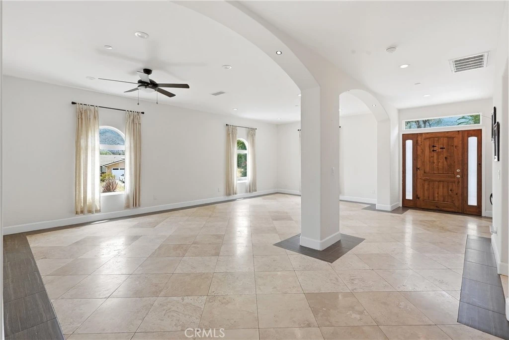 Interior 2