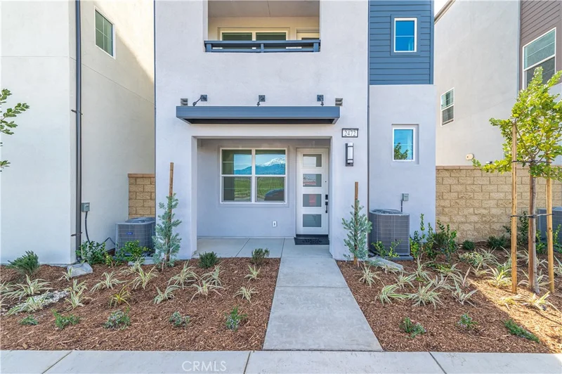 2472 E Stanley Paseo photo 2