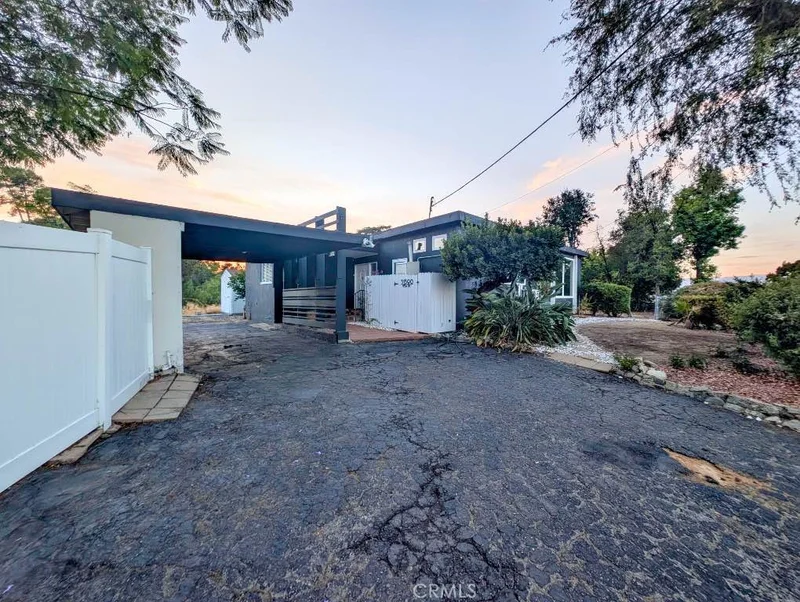 31390 Mesa photo 2