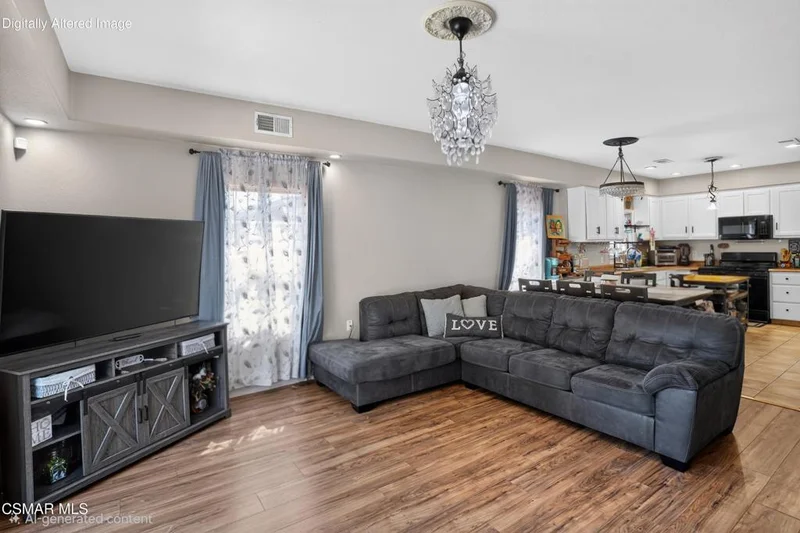 Photo 2 of 458 W Spruce Avenue