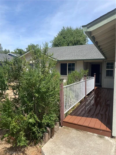 10324 Walnut Way photo 2
