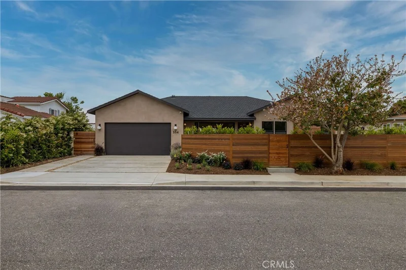 354 La Perle Lane