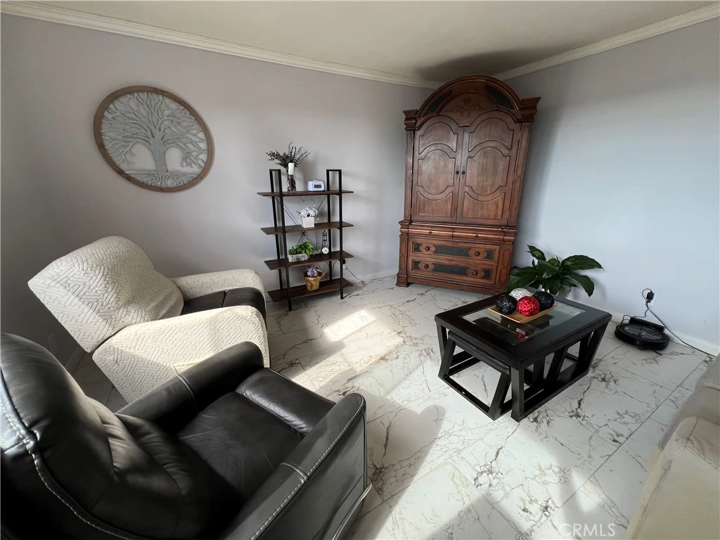 Interior 3