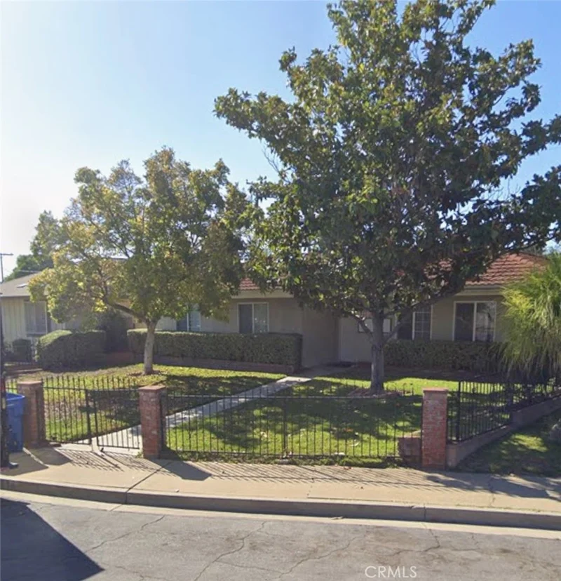 1915 Ervilla Place