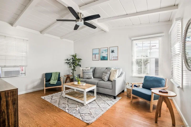 319 Nautilus Street