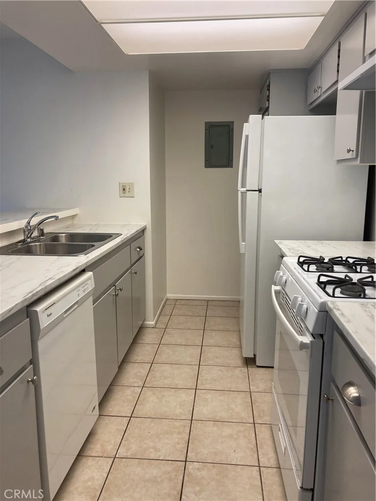 Photo 2 of 8505 Columbus Avenue 111