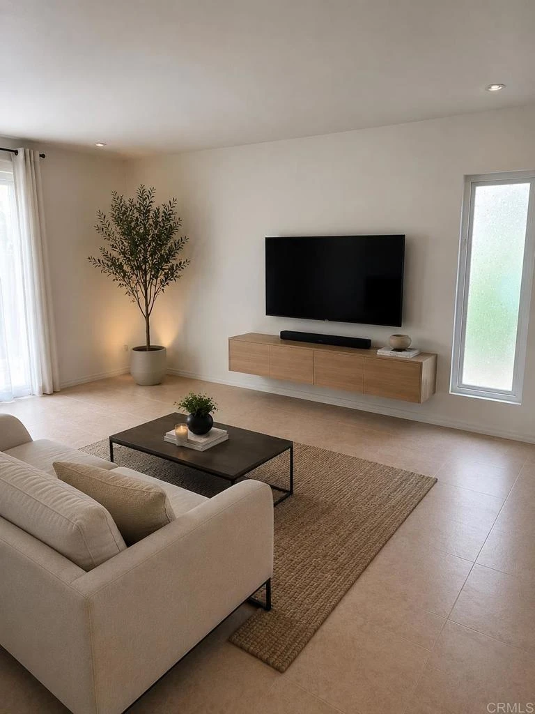 Interior 4