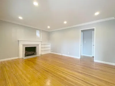 933 Sunlite Drive photo 2