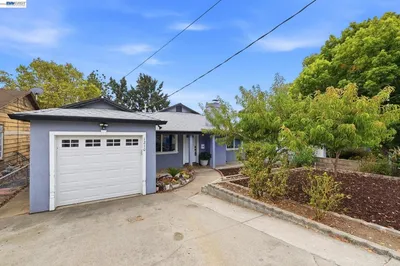 1210 Highland Blvd