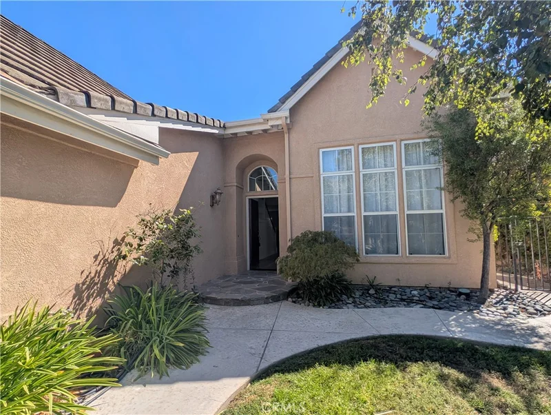 2504 Rutland Place photo 2