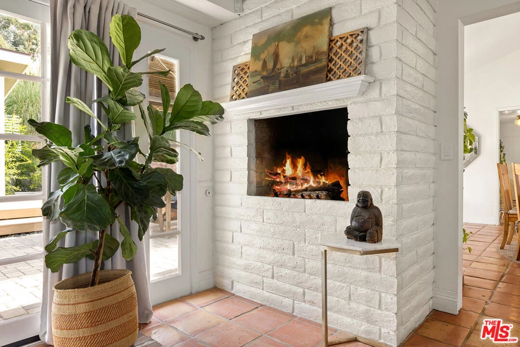 Interior 2