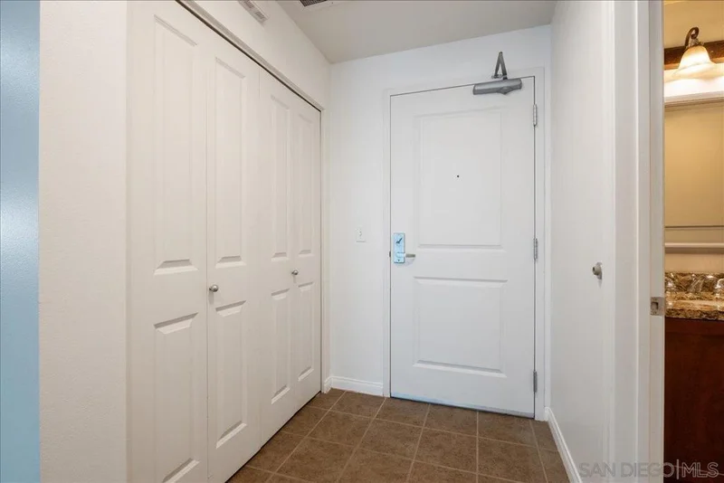 Photo 2 of 206 Park Blvd 601