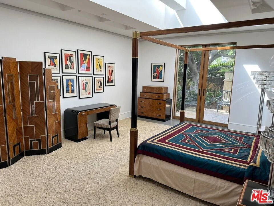 Interior 2
