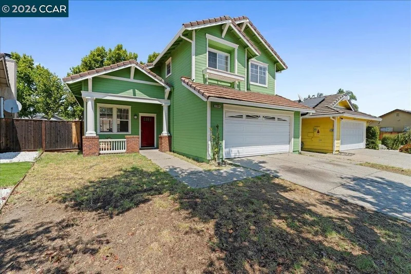 Photo 2 of 2304 Grassland Way