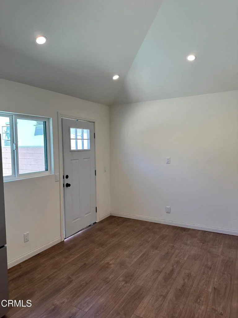 7048 Murietta Avenue photo 2