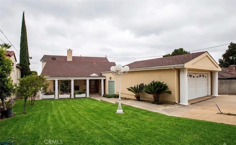 314 W Kenneth Road