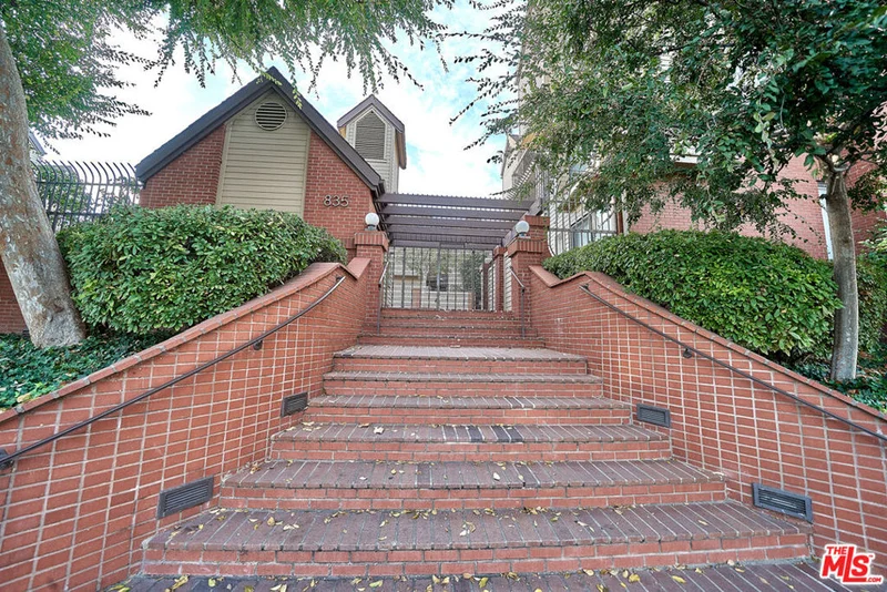 Photo 2 of 835 S Lucerne Boulevard 205