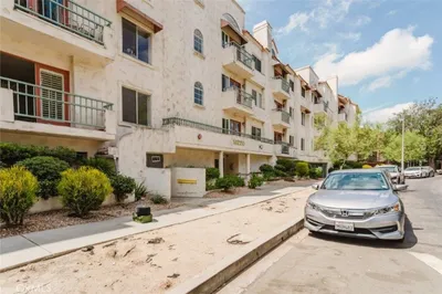 13220 Valleyheart Drive 202