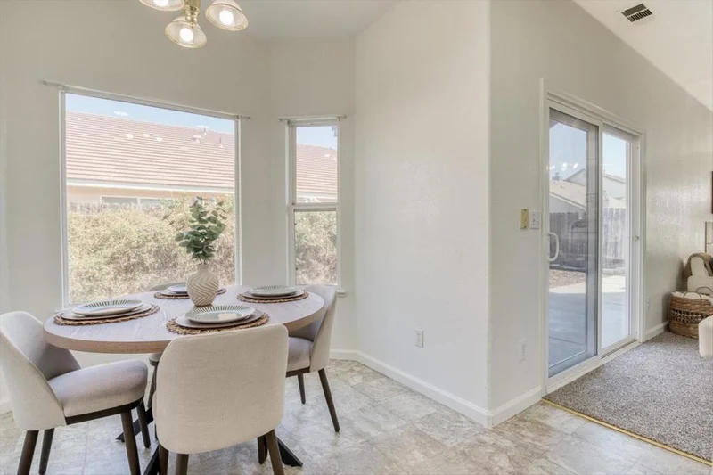 Photo 2 of 643 E Springer Drive