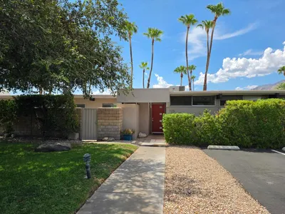 735 E Louise Drive