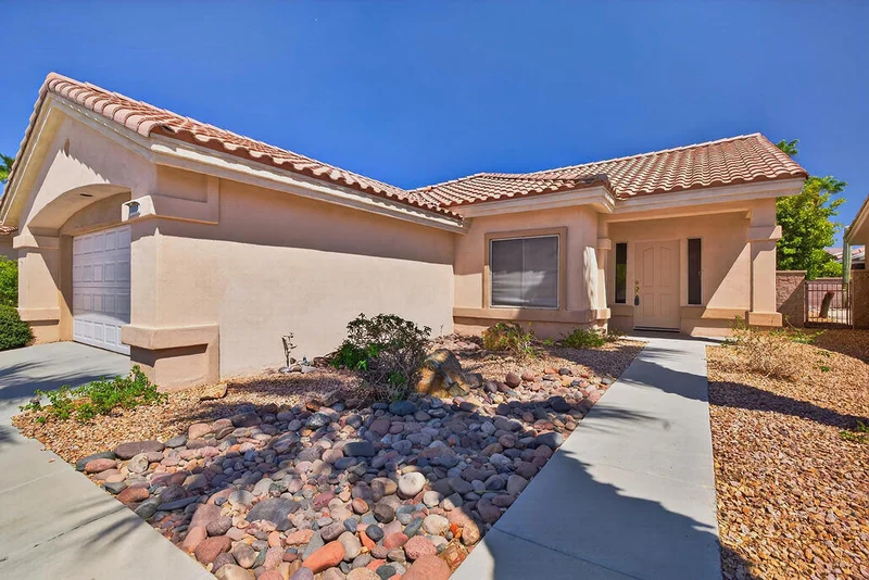 Photo 2 of 78888 Waterford Lane