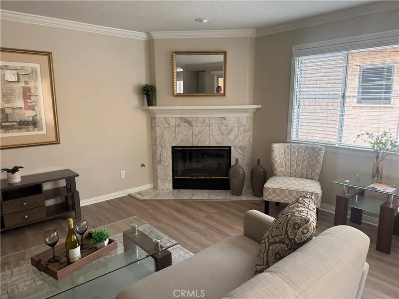 Photo 2 of 818 S Averill 2