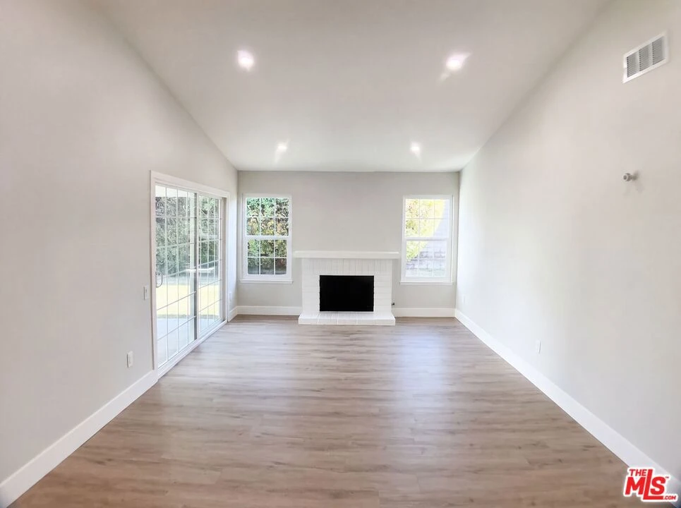 Interior 2