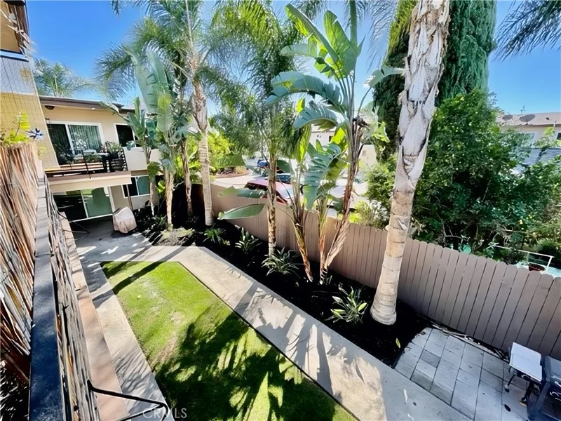12437 Harris 8 photo 2