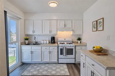 815 N Rose F