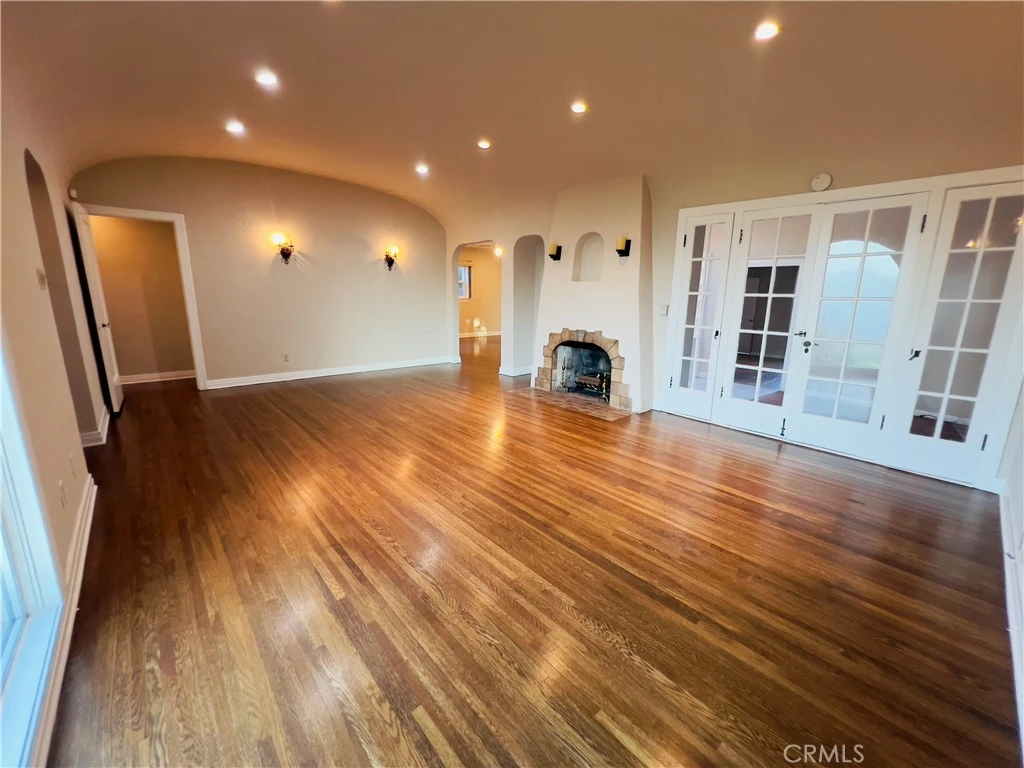 Interior 2
