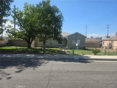 340 W Acacia