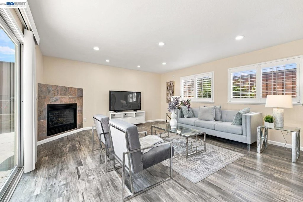 Interior 2