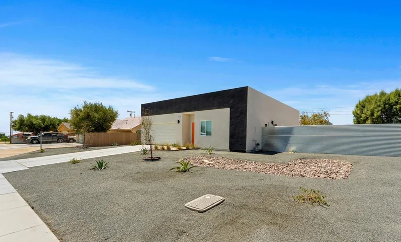 Photo 2 of 66 978 San Carlos Road