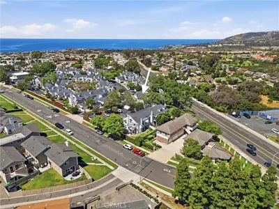 24471 Lantern Hill D photo 2