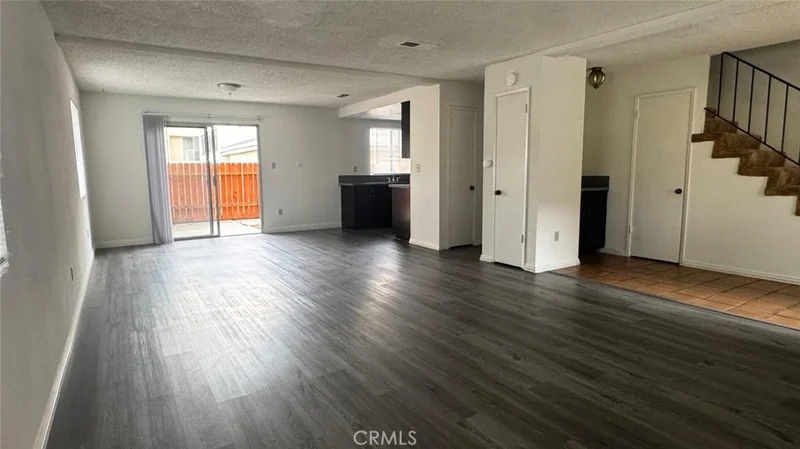 415 S Orange Ave #A photo 2