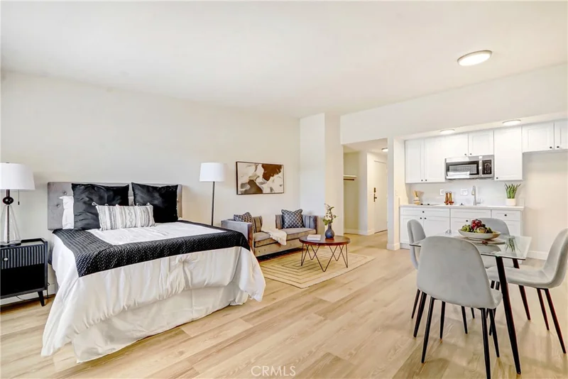 1706 Sessums Drive 11 photo 2