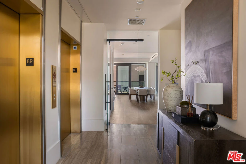 Interior 1