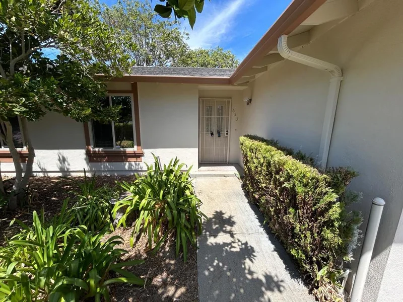 Photo 2 of 633 Saint George Drive